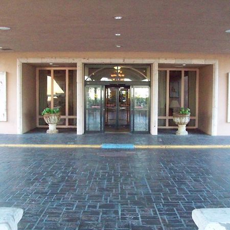 Regency Hotel & Conference Center Jackson Exterior foto